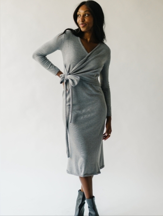 Piper & Scoot Dresses & Skirts - NWT Piper And Scoot Heather Gray Sweater Dress By Polagram